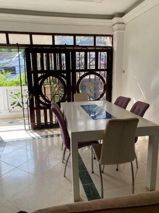 Excelente Amoblado A 5 Min Del Centro Apartment *